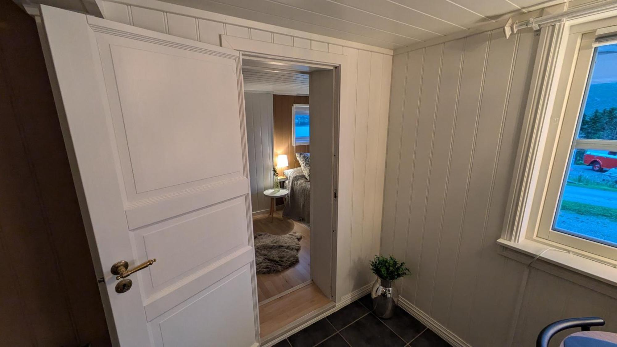 Exclusive And Cosy! Sea And Mountian View - Superfast Wifi, Washer And More Included Сортланн Екстер'єр фото